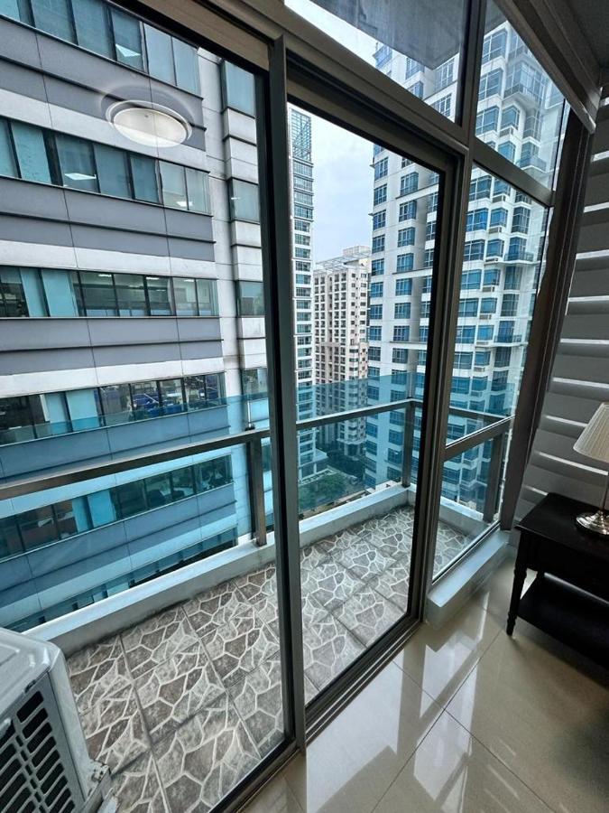 The Pearl Interior Designed 1 Bedroom Unit Burgos Circle Bgc Manilla Buitenkant foto